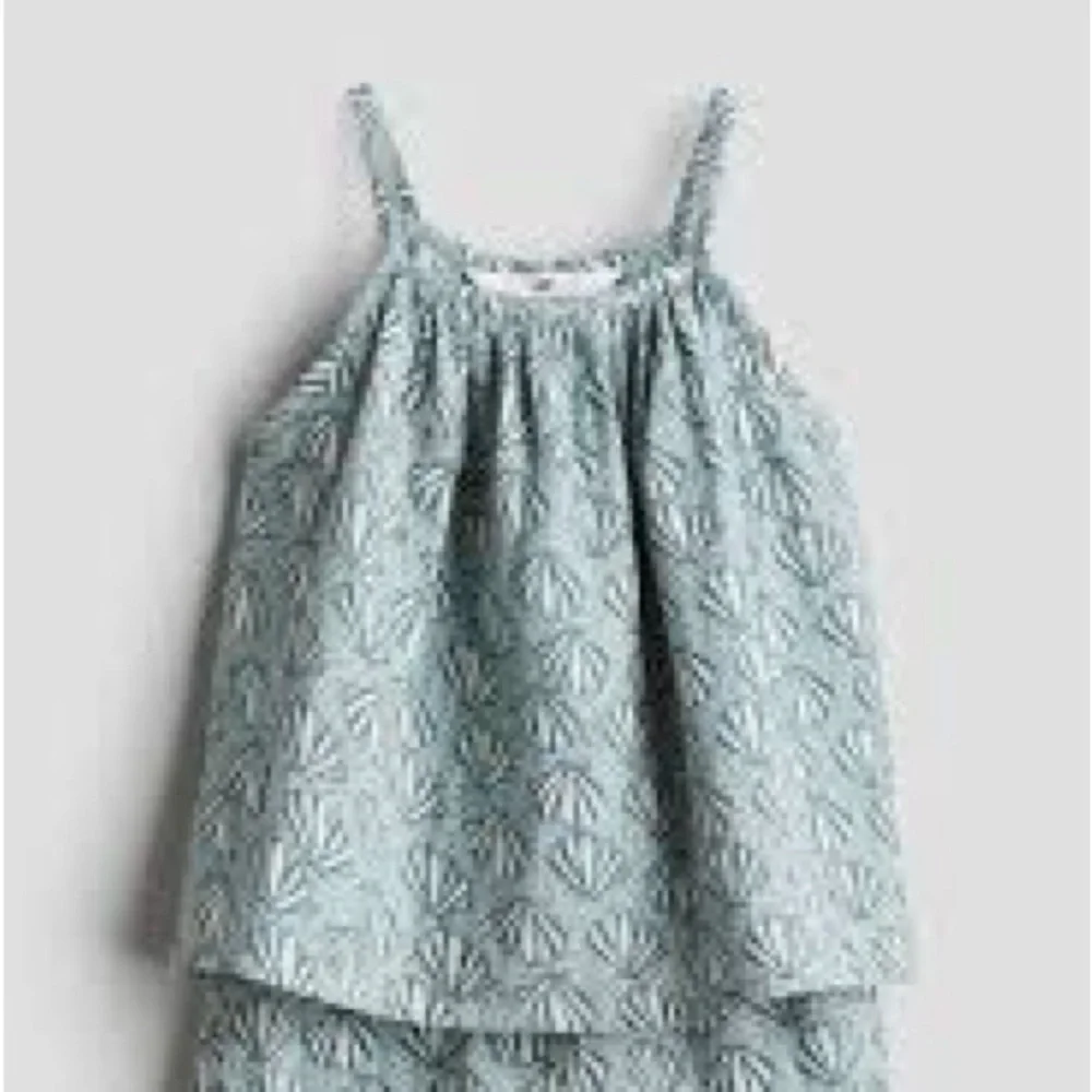 H&M seashell top baby girl 1/12-2Y blue cotton